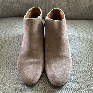 Crown Vintage Tabitha Taupe suede booties